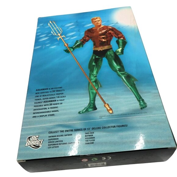 DC Direct AQUAMAN 13" Deluxe Collector Action Figure Boxed - Picture 10 of 10